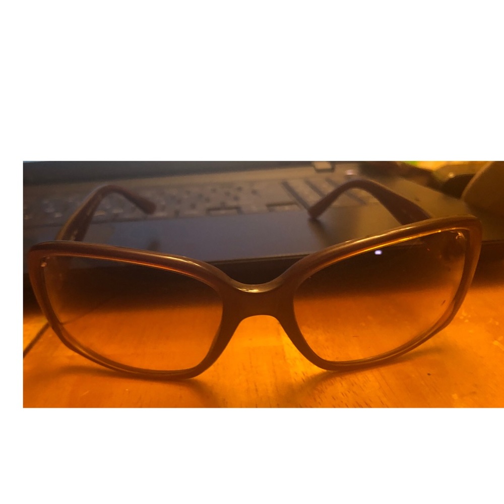 Chanel Brown rim shades CC logo